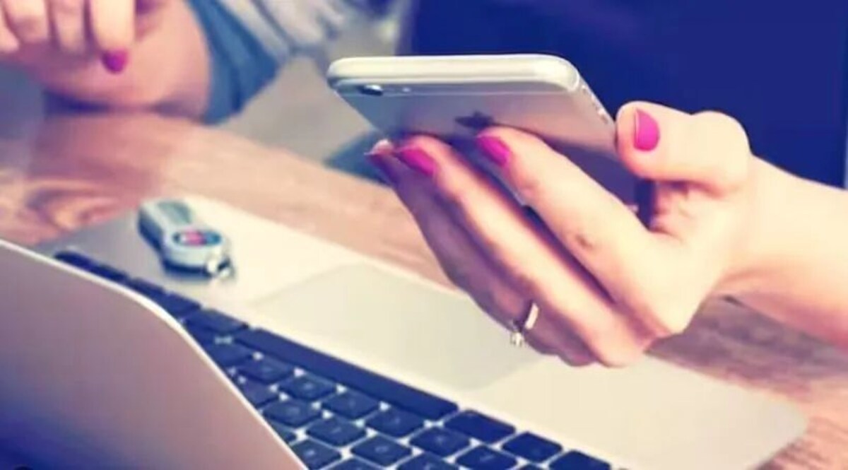 डेटिंग एप Bumble पर दोस्ती, दिल्ली में रात के तीन बजे चाय पर मुलाकात और फ्लैट में रेप जांच में जुटी पुलिस