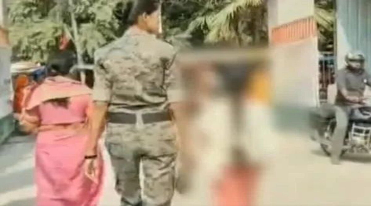 Bihar : मासूम बच्ची के बदन को मामी ने जलाकर दागा, मां की मौत, पिता ने छोड़ा था लावारिस Begusarai crime news