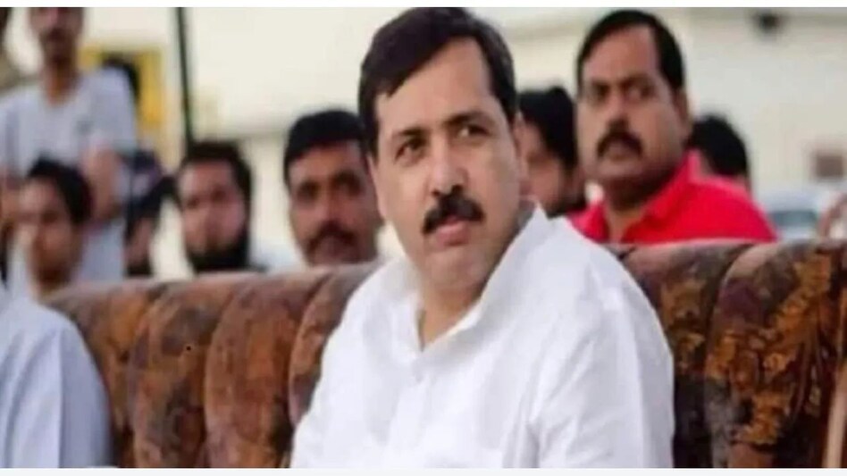 उत्तर प्रदेश के पूर्व जदयू सांसद धनंजय सिंह मुश्किल में, धनंजय के खिलाफ मामला दर्ज उत्तर प्रदेश के पूर्व जदयू सांसद धनंजय सिंह मुश्किल में, धनंजय के खिलाफ मामला दर्ज