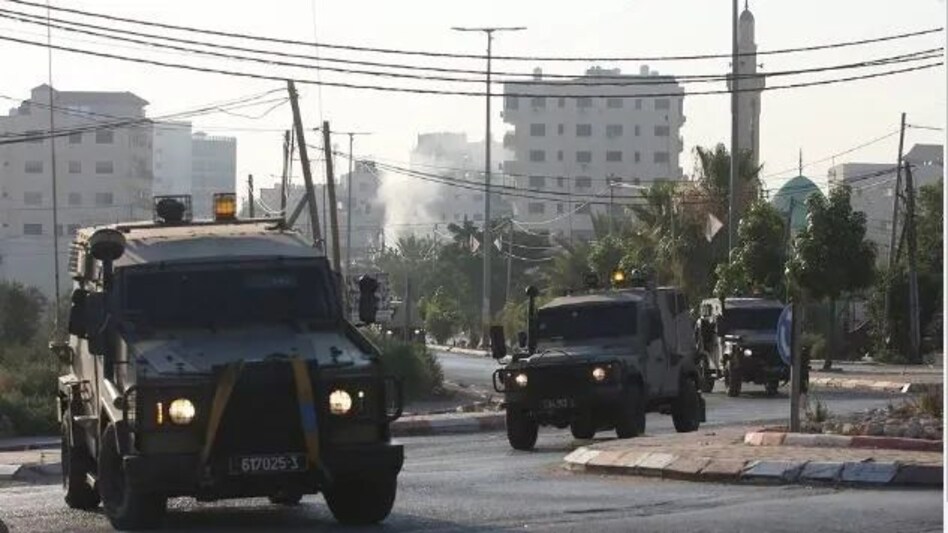 Israel Hamas War: चार हफ्तों में गाजा को खंडहर बनते दुनिया ने देखा Israel Hamas War: चार हफ्तों में गाजा को खंडहर बनते दुनिया ने देखा