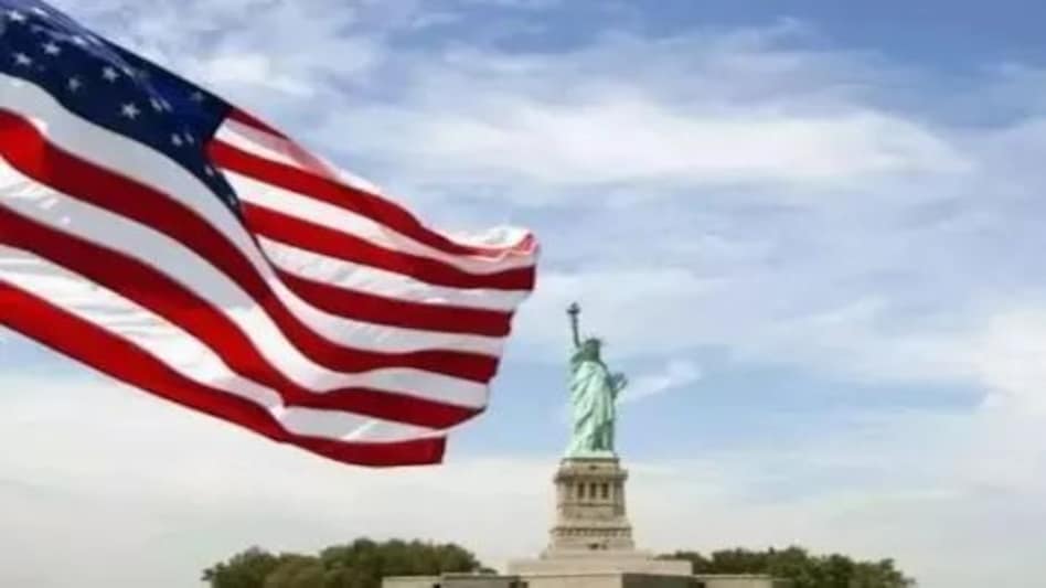 पत्नी की वीभत्स तरीके से हत्या करने के दोषी भारतीय व्यक्ति को उम्रकैद पत्नी की वीभत्स तरीके से हत्या करने के दोषी भारतीय व्यक्ति को उम्रकैद