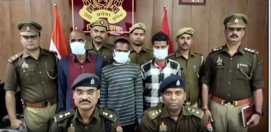 फिरोज़ाबाद में 200 रुपए के लिए कत्ल, दावत पर बुलाया शराब पिलाकर दोस्त को जंगल में मार डाला जांच में जुटी पुलिस