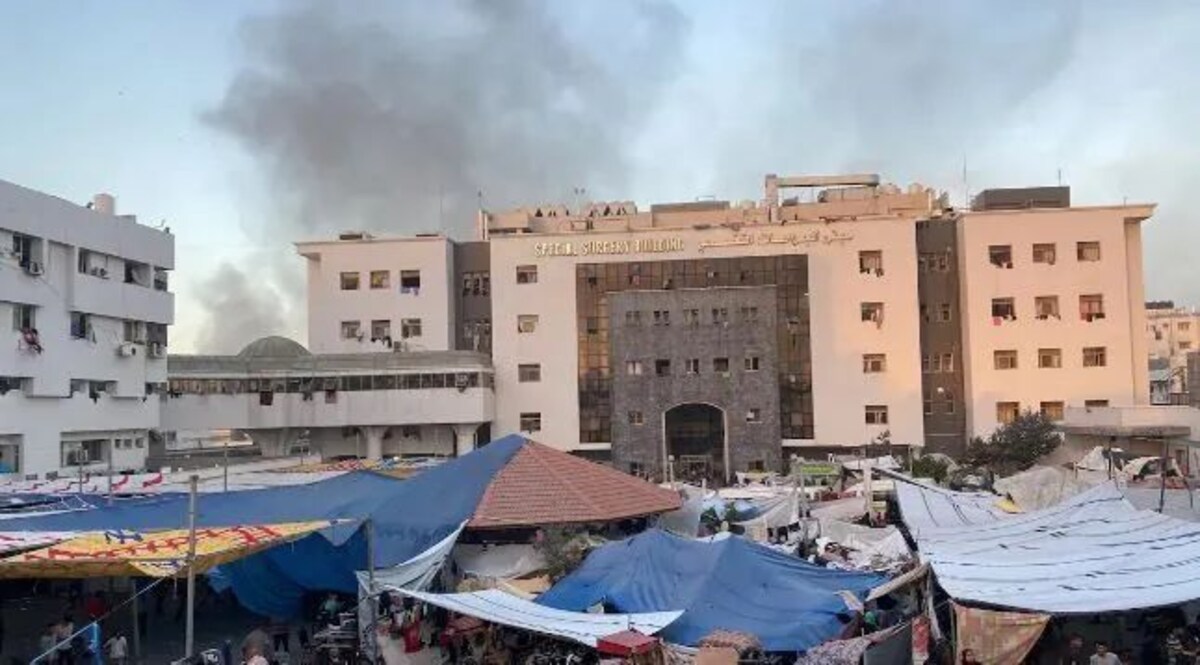 हमास ने अस्पताल में भी गोला बारूद छिपाए, इजरायली सेना का अल शिफा अस्पताल पर एक्शन गाजा सिटी के भीतर अल शिफा अस्पताल पर अब इजरायली सेना का कब्जा है