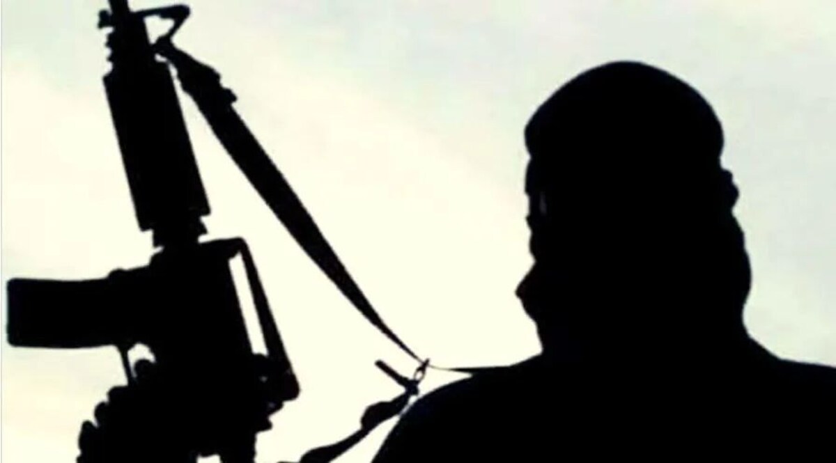 जम्मू-कश्मीर के राजौरी में सुरक्षा बलों व आतंकियों में मुठभेड़, लश्कर का आतंकी ढेर जांच में जुटी पुलिस