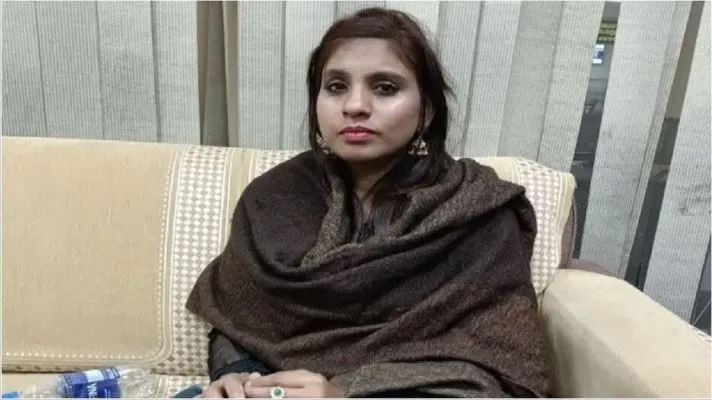 भारत लौटते ही अंजू घिरी सवालों में, बताई घर लौटने की ये वजह चार महीने के बाद पाकिस्तान से भारत लौटी अंजू