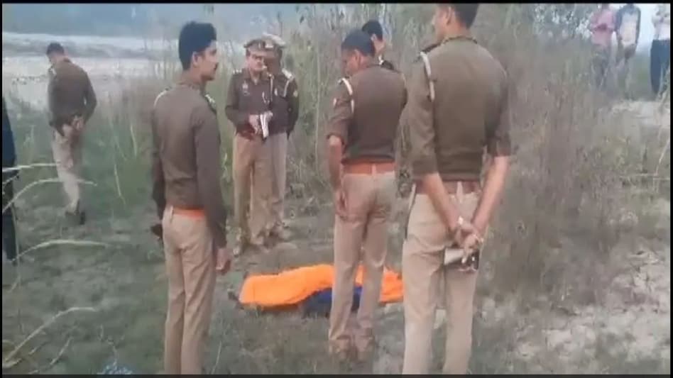 5 महीने, 9 कत्ल, सीरियल किलर के दहशत में 250 गांव, बरेली में 'साइको किलर' का खौफ, महिलाओं को बना रहा निशाना 5 महीने, 9 कत्ल, सीरियल किलर के दहशत में 250 गांव, बरेली में 'साइको किलर' का खौफ, महिलाओं को बना रह...