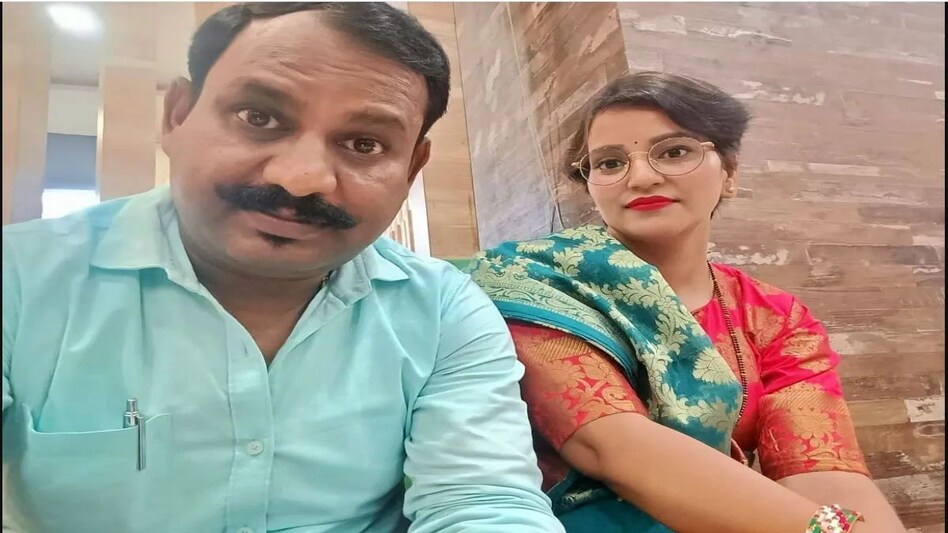 राज मिस्त्री के प्यार में पागल करोड़पति महिला ने रची खूनी साजिश, पति की दी सुपारी, प्रेमी ने मरवाया राज मिस्त्री के प्यार में पागल करोड़पति महिला ने रची खूनी साजिश, पति की दी सुपारी, प्रेमी ने मरवाया