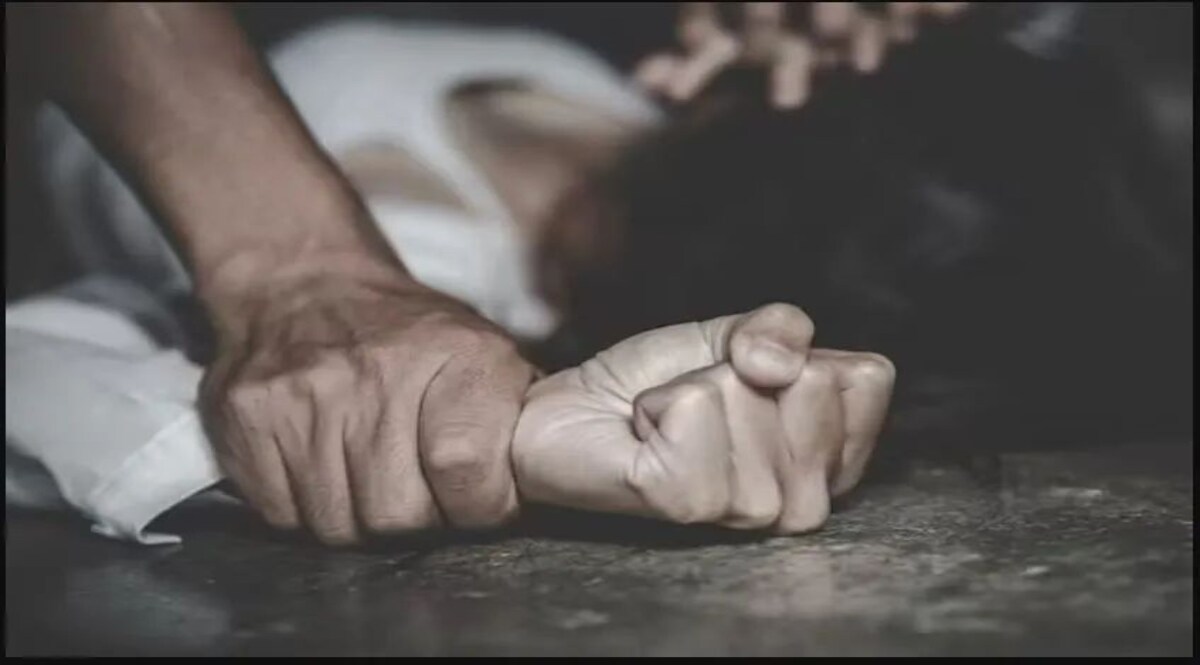 सौतेला बाप बना हैवान दो-दो बेटियों का करता था रेप, सर्कस में बेचने जा रहा था, ऐसे हुआ पर्दाफाश Crime News