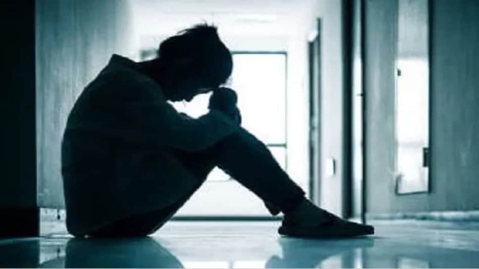 UP : 23 साल की लड़की से दो फर्जी तांत्रिकों ने किया बलात्कार, शादी कराने का दिया था झांसा, झोपड़ी में ही कर दिया रेप UP : 23 साल की लड़की से दो फर्जी तांत्रिकों ने किया बलात्कार, शादी कराने का दिया था झांसा, झोपड़ी म...