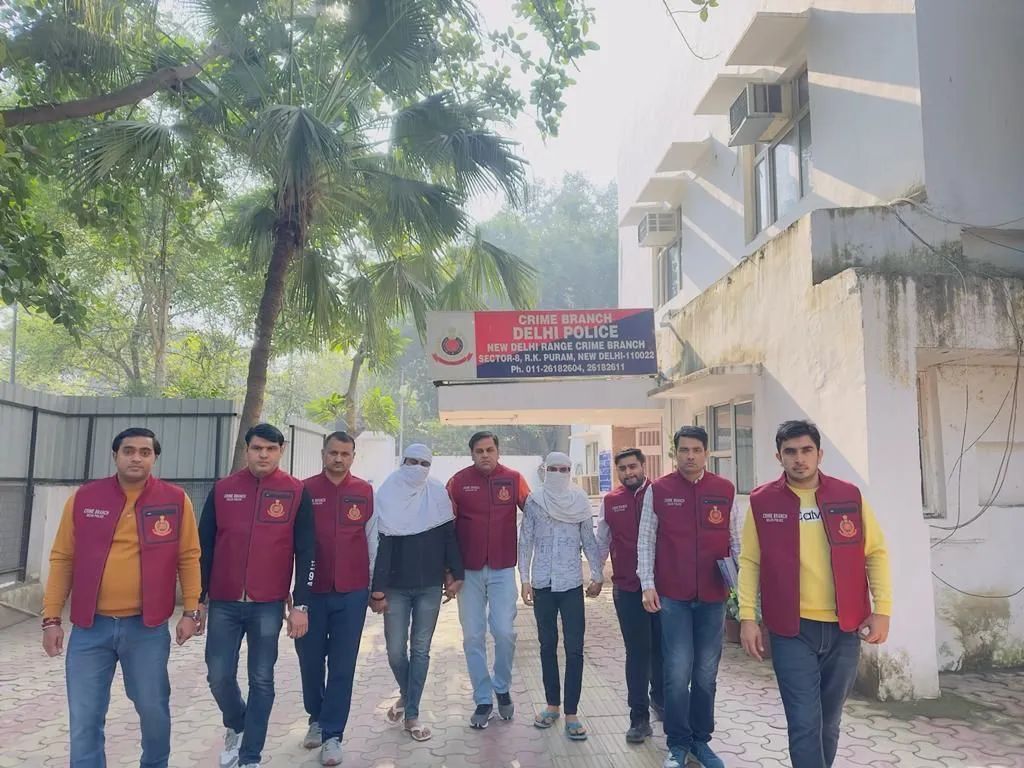 दिल्ली में लारेंस और गोल्डी बराड़ गैंग के दो बदमाश पकड़े गए,  अकाली दल के पूर्व MLA के घर के बाहर क...