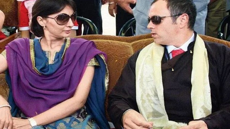 पूर्व सीएम उमर अब्दुल्ला की पत्नी ने नहीं किया उन्हें परेशान - दिल्ली हाईकोर्ट पूर्व सीएम उमर अब्दुल्ला की पत्नी ने नहीं किया उन्हें परेशान - दिल्ली हाईकोर्ट