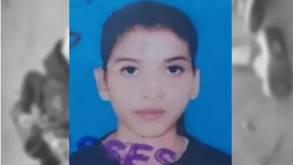 पटना का सनकी कातिल आशिक : नाम-फंटूश, काम-छात्रा की गोली मार हत्या, वजह- प्यार के इजहार को ठुकरा लड़की ने सिर फोड़ दिया था पटना का सनकी कातिल आशिक : नाम-फंटूश, काम-छात्रा की गोली मार हत्या, वजह- प्यार के इजहार को ठुकरा लड़...