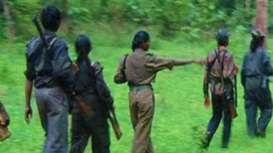 छत्तीसगढ़ : सुकमा में नक्सलियों ने घात लगा किया हमला, CRPF के SI शहीद, घायल सिपाही को इलाज के लिए किया एयरलिफ्ट छत्तीसगढ़ : सुकमा में नक्सलियों ने घात लगा किया हमला, CRPF के SI शहीद, घायल सिपाही को इलाज के लिए क...