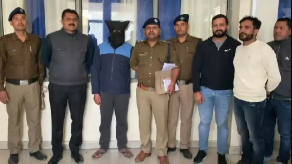 दोस्त की भाभी से थे अवैध संबंध, भाभी को लेकर करता था कमेंट, शक में दोस्त की हत्या कर दी दोस्त की भाभी से थे अवैध संबंध, भाभी को लेकर करता था कमेंट, शक में दोस्त की हत्या कर दी