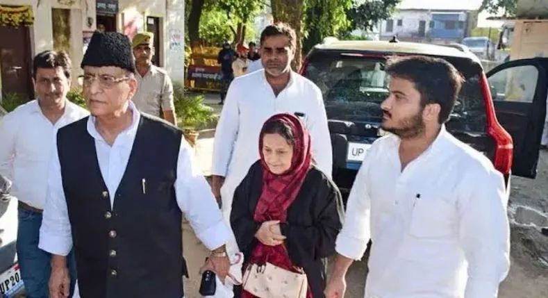 सात साल की सजा के खिलाफ आजम की अपील खारिज, दो बर्थ सर्टिफिकेट मामले में आज़म, अब्दुल्ला और पत्नी तजीन फातिमा की सजा बरकरार अदालत का फैसला