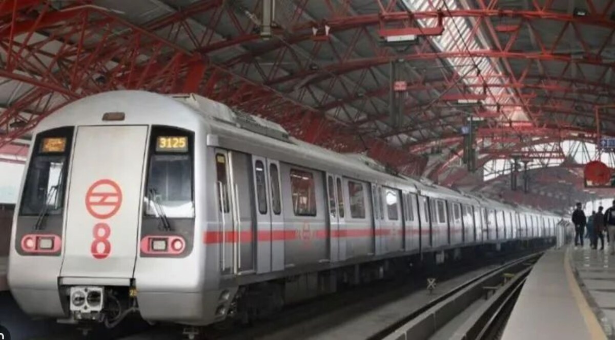 नए साल में जरा संभल कर, राजीव चौक मेट्रो स्टेशन से 31 दिसंबर को रात नौ बजे के बाद यात्रियों को बाहर निकलने की इजाजत नहीं एडवायजरी देखकर यात्रा योजना बनाएं