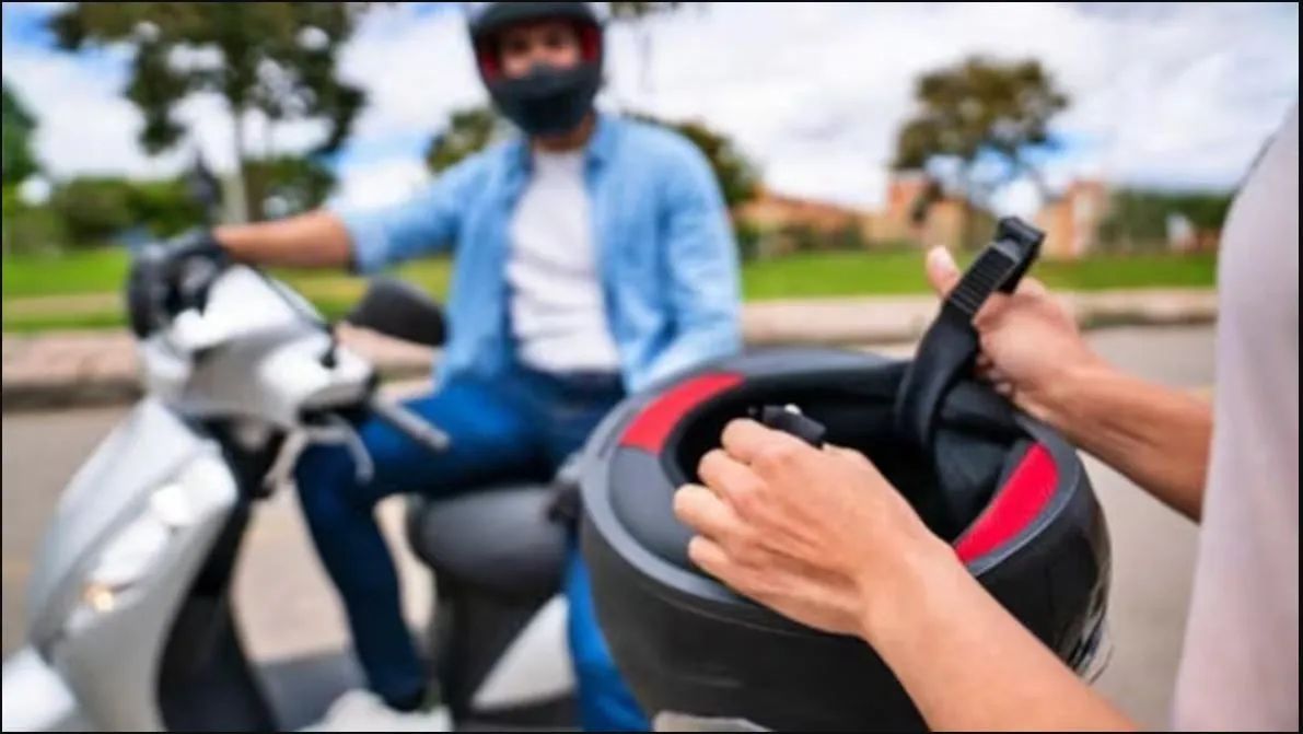 नाबालिग को दी स्कूटी- कार तो जाएंगे जेल, 3 साल की सजा और 25 हजार जुर्माने का प्रावधान Crime Tak