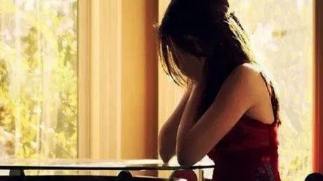 Crime : ट्रक में 6 नाबालिग लड़कियों से छेड़छाड़, इज्जत बचाने के लिए सभी चलते ट्रक से कूदीं, हैरान करने वाली वारदात Crime : ट्रक में 6 नाबालिग लड़कियों से छेड़छाड़, इज्जत बचाने के लिए सभी चलते ट्रक से कूदीं, हैरान क...