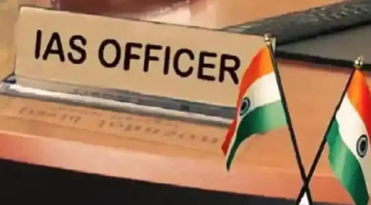 छत्तीसगढ़ में भी चली तबादला एक्सप्रेस, सरकार ने 19 जिलों के कलेक्टर समेत 89 वरिष्ठ अधिकारियों का किया तबादला छत्तीसगढ़ में भी चली तबादला एक्सप्रेस