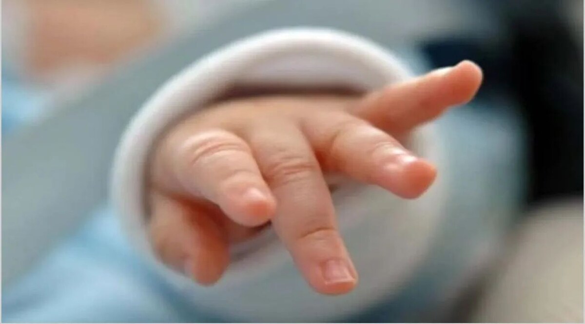 राम मंदिर में प्राण प्रतिष्ठा के दिन बच्चों को जन्म देने की मची होड़, गर्भवती महिलाओं को शुभ दिन का इंतज़ार Photo