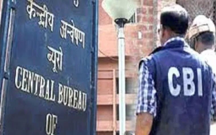CBI : सीबीआई ने अपने पूर्व हेड कांस्टेबल के पास मिली करोड़ों की संपत्ति, दर्ज हुआ केस CBI : सीबीआई ने अपने पूर्व हेड कांस्टेबल के पास मिली करोड़ों की संपत्ति, दर्ज हुआ केस