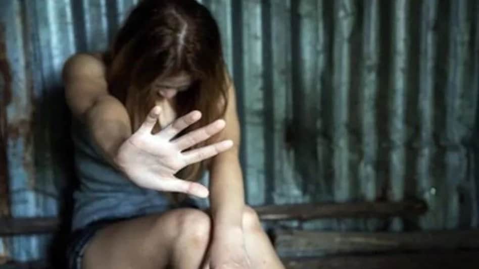 Delhi : दिल्ली के फाइव स्टार होटल में भारतीय मूल की अमेरिकी लड़की से रेप, कंपनी के CEO पर आरोप Delhi : दिल्ली के फाइव स्टार होटल में भारतीय मूल की अमेरिकी लड़की से रेप, कंपनी के CEO पर आरोप