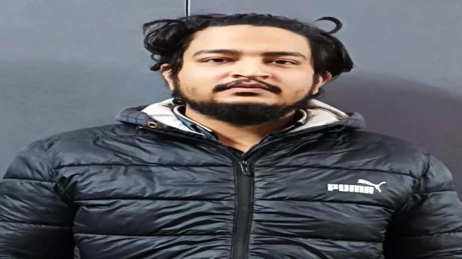 अलीगढ़ मुस्लिम यूनिवर्सिटी का स्टूडेंट था ISIS आतंकी! यूपी एटीएस ने की कार्रवाई, आरोपी गिरफ्तार अलीगढ़ मुस्लिम यूनिवर्सिटी का स्टूडेंट था ISIS आतंकी! यूपी एटीएस ने की कार्रवाई, आरोपी गिरफ्तार