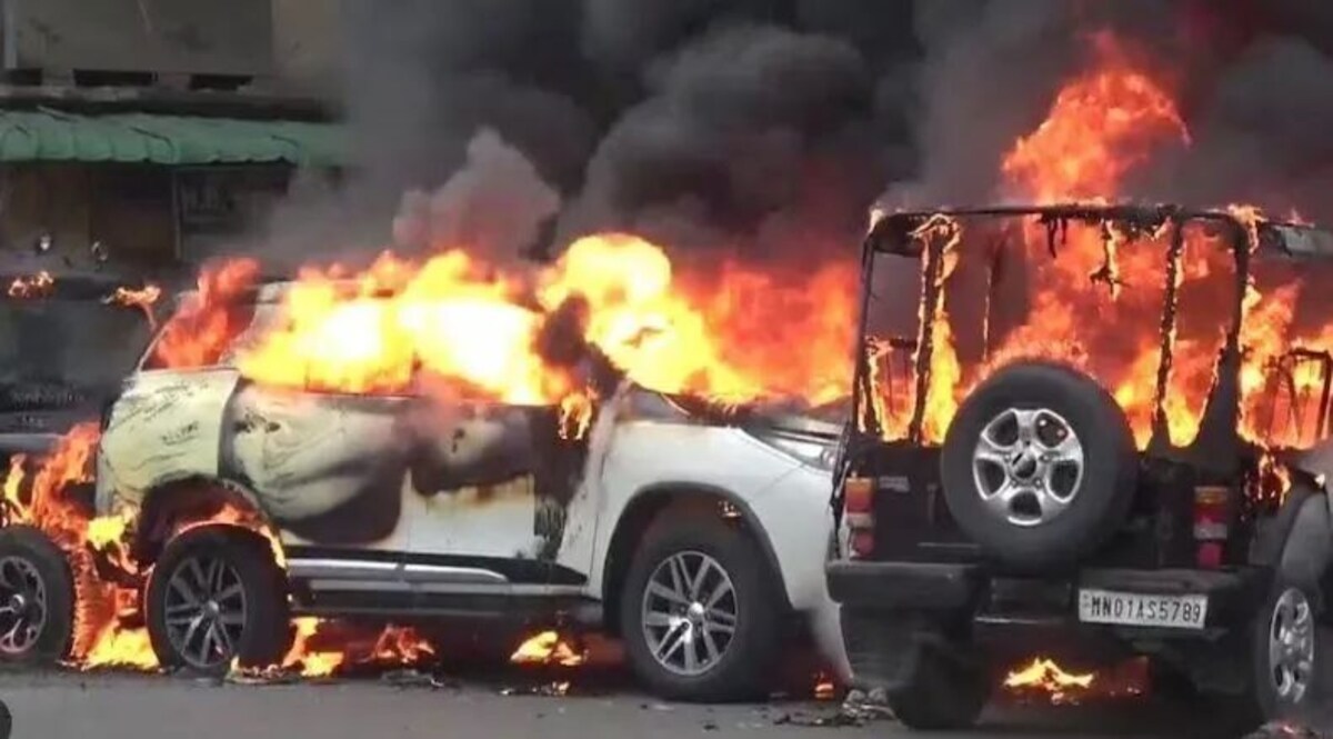 मणिपुर में जारी हिंसा में चार लोगों की गोली मारकर हत्या, उग्रवादियों ने पिता पुत्र को गोली से उड़ा दिया जांच जारी