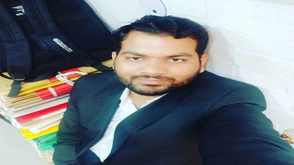 दिल्ली के एसीपी के बेटे को दोस्तों ने हरियाणा की नहर में धक्का दिया, एक व्यक्ति गिरफ्तार दिल्ली के एसीपी के बेटे को दोस्तों ने हरियाणा की नहर में धक्का दिया, एक व्यक्ति गिरफ्तार