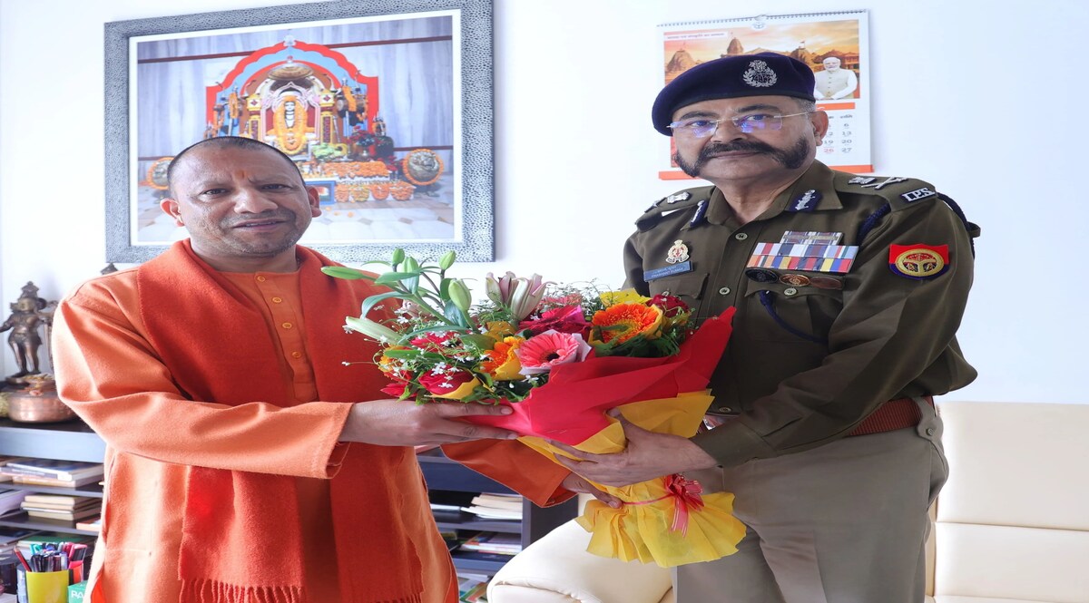 IPS Prashant Kumar बनाए गए यूपी के कार्यवाहक DGP, इससे पहले स्पेशल DG थे प्रशांत कुमार IPS प्रशांत कुमार मिले यूपी के सीएम योगी से
