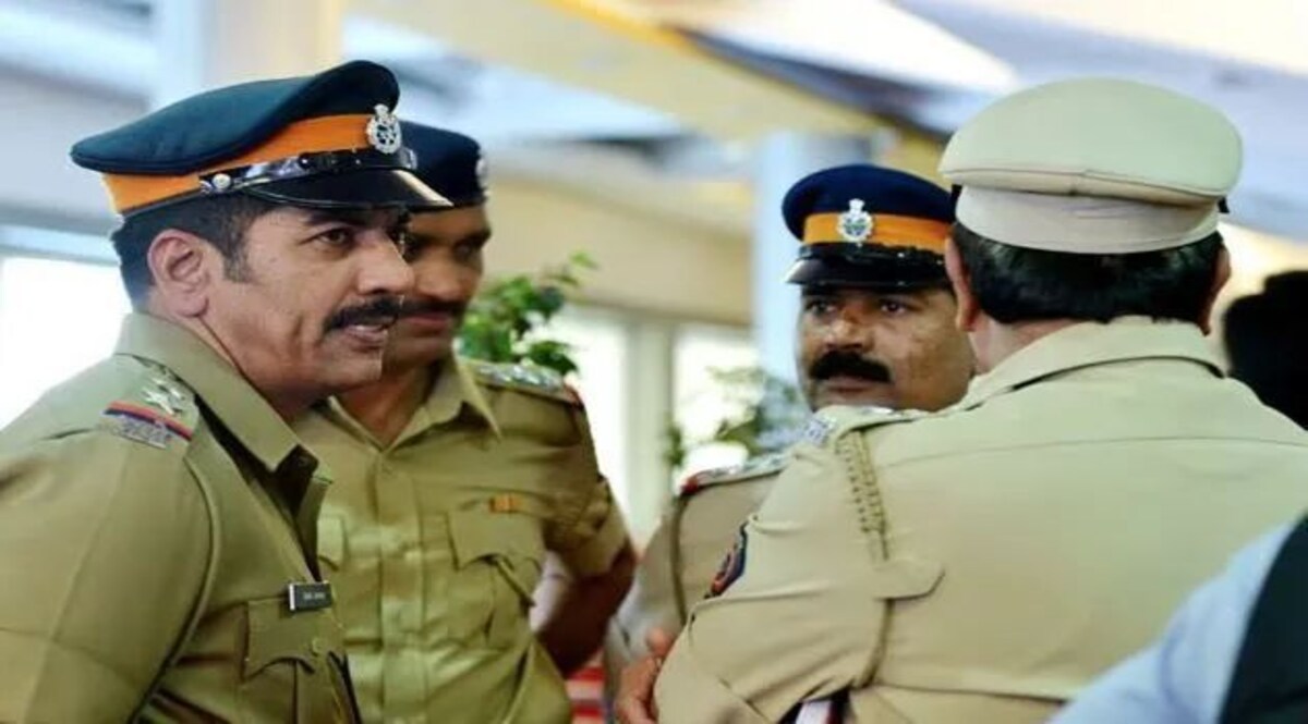 महाराष्ट्र के एनकाउंटर स्पेशलिस्ट दया नायक को मिला प्रोमोशन, सुपर कॉप दया नायक के साथ 22 इंस्पेक्टर बनाए गए सीनियर इंस्पेक्टर दया नायक को मिला प्रोमोशन