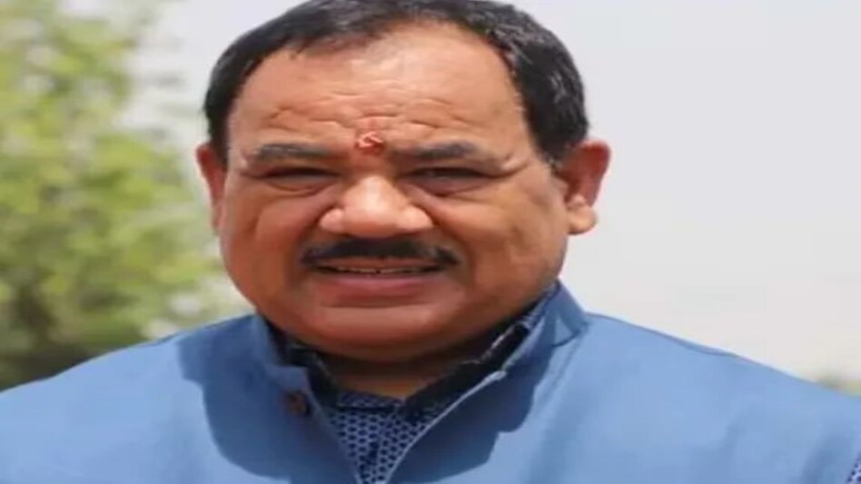 कांग्रेस नेता हरक सिंह के घर पर ED की रेड, कल दिल्ली के सीएम के सचिव और सांसद के घर हुई थी रेड कांग्रेस नेता हरक सिंह के घर पर ED की रेड, कल दिल्ली के सीएम के सचिव और सांसद के घर हुई थी रेड