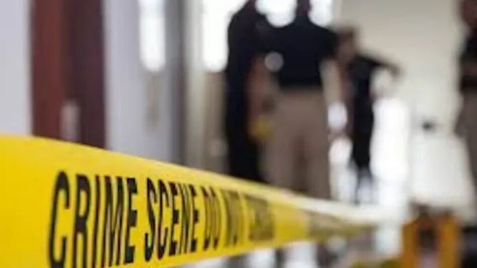 मुखबिरी करने पर 30 बार चाकू से किया हमला, हुई मौत, आरोपी फरार मुखबिरी करने पर 30 बार चाकू से किया हमला, हुई मौत, आरोपी फरार