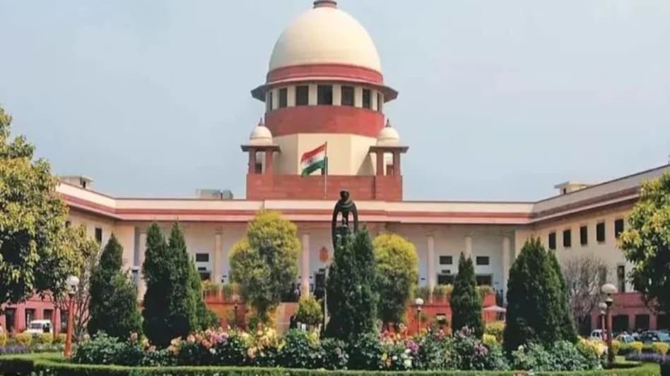 यूपी के स्कूल में बच्चे को मारा था थप्पड़, न्यायालय ने पीड़ित के सहपाठियों की काउंसलिंग नहीं करने पर लगाई फटकार यूपी के स्कूल में बच्चे को मारा था थप्पड़, न्यायालय ने पीड़ित के सहपाठियों की काउंसलिंग नहीं करने प...