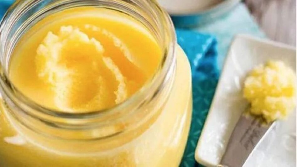 पाली के कारखाने में बन रही था नकली देसी घी, सीआईडी ने की छापेमारी, 2500 लीटर नकली घी जब्त पाली के कारखाने में बन रही था नकली देसी घी, सीआईडी ने की छापेमारी, 2500 लीटर नकली घी जब्त