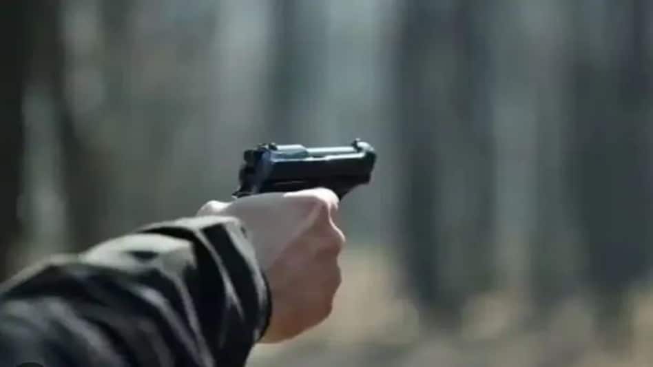 फरार बदमाश पर इनाम 50 पैसा, दो चवन्नी भर की औकात वाला आदेश हुआ वायरल फरार बदमाश पर इनाम 50 पैसा, दो चवन्नी भर की औकात वाला आदेश हुआ वायरल