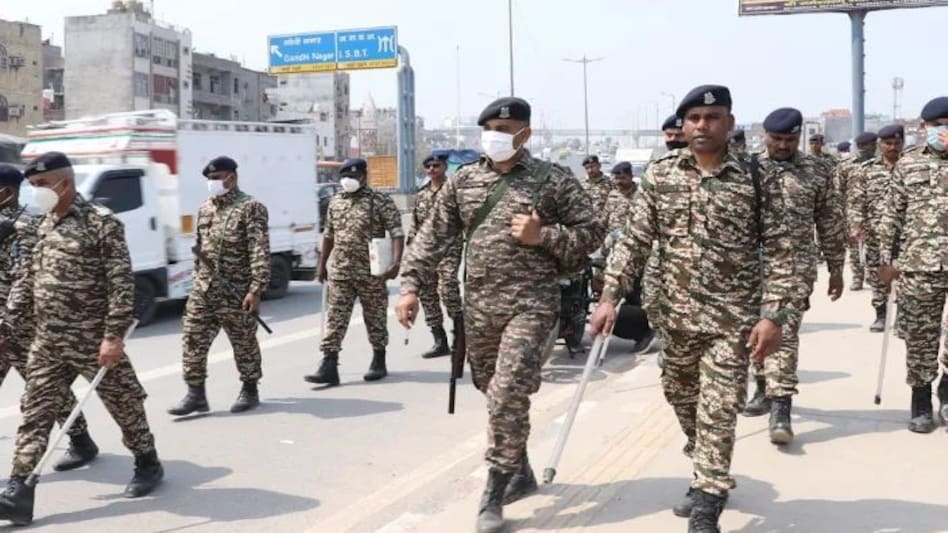 सीएए लागू होने के बाद दिल्ली में सुरक्षा कड़ी, कई दिनों तक पुलिस रहेगी अलर्ट सीएए लागू होने के बाद दिल्ली में सुरक्षा कड़ी, कई दिनों तक पुलिस रहेगी अलर्ट