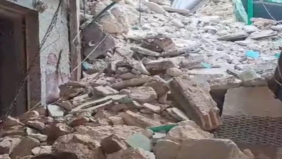 Video: कोलकाता में निर्माणाधीन इमारत गिरी, 2 की मौत, 13 को मलबे में से निकाला गया, सीएम ममता बनर्जी मौके पर पहुंची Video: कोलकाता में निर्माणाधीन इमारत गिरी, 2 की मौत, 13 को मलबे में से निकाला गया, सीएम ममता बनर्जी...