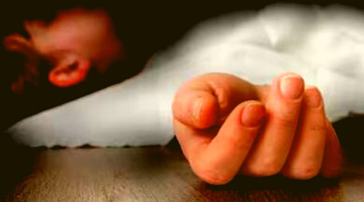 यूपी के सुल्तानपुर में धारदार हथियार के काट दिया पत्नी का गला, हत्या कर पति ने लगा ली फांसी CrimeTak