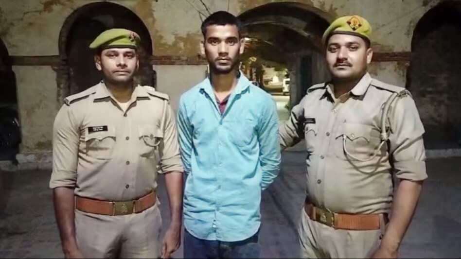 20 साल का लड़का 45 साल की आन्टी से चैट करता था, चक्कर चल गया, पहली ही मुलाकात में सच जान कांड कर डाला 20 साल का लड़का 45 साल की आन्टी से चैट करता था, चक्कर चल गया, पहली ही मुलाकात में सच जान कांड कर डाला