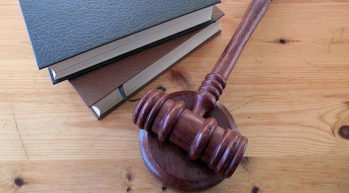 दस साल की बेटी से दरिंदगी करने वाले को उम्रकैद CrimeTak