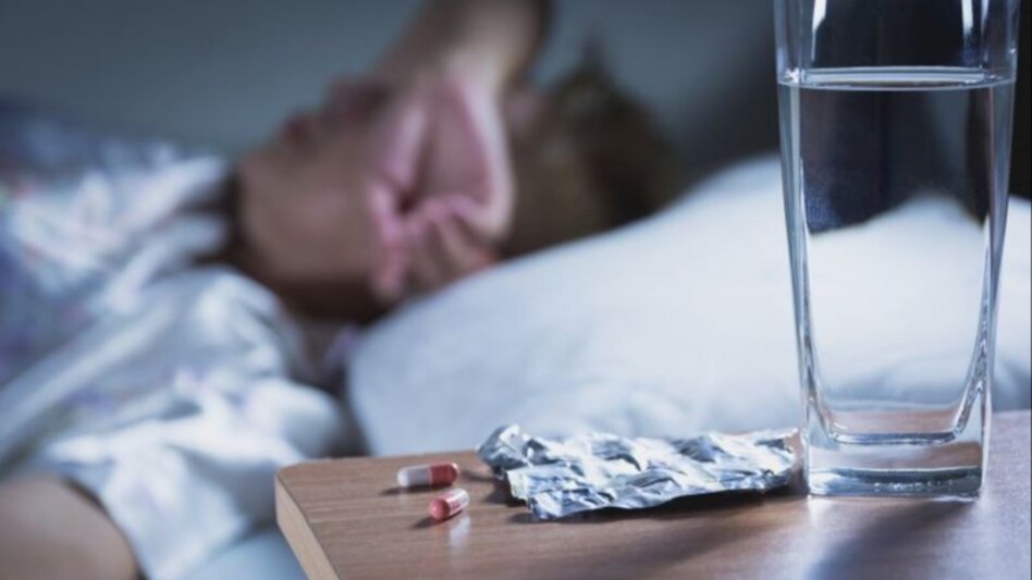 कई दिनों तक महिला को नींद की गोली देता रहा नौकर, फिर चुराई लाखों की ज्वेलरी, ऐसे हुआ खुलासा कई दिनों तक महिला को नींद की गोली देता रहा नौकर, फिर चुराई लाखों की ज्वेलरी