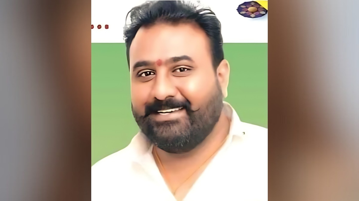 एक गोली सीने में दूसरी सिर में मारी, हमलावरों ने नारायणपुर में कांग्रेस नेता विक्रम बैस की हत्या की एक गोली सीने में दूसरी सिर में मारी, हमलावरों ने नारायणपुर में कांग्रेस नेता विक्रम बैस की हत्या की