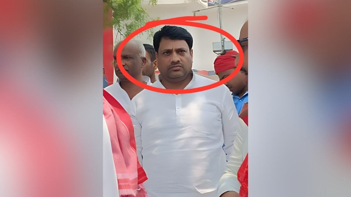 Viral Video: सपा विधायक की खुलेआम गुंडई, वर्कशॉप पर सरकारी गनर संग मचाया कोहराम, पुलिस ने दर्ज किया मुकदमा वायरल वीडियो: सपा विधायक की खुलेआम गुंडई, वर्कशॉप पर सरकारी गनर संग मचाया कोहराम, पुलिस ने दर्ज किया मुकदमा