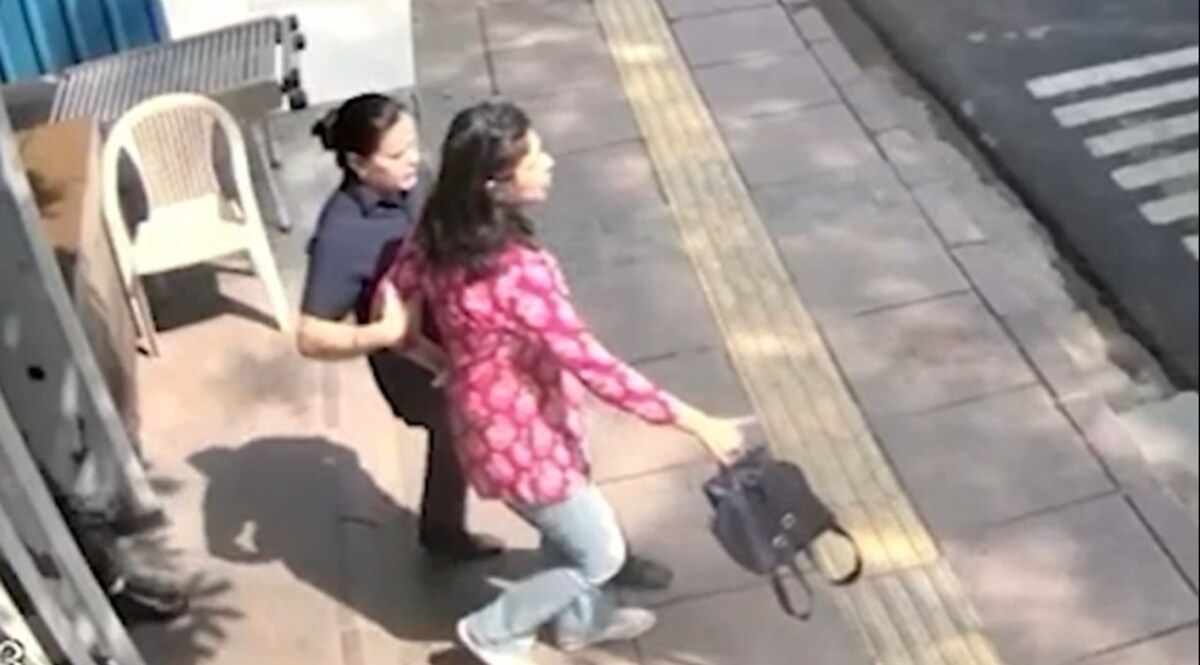 स्वाति मालीवाल विवाद में नया Video आया सामने, आप पार्टी ने वीडियो पोस्ट कर कहा- स्वाति मालीवाल नौटंकी कर रही हैं CrimeTak