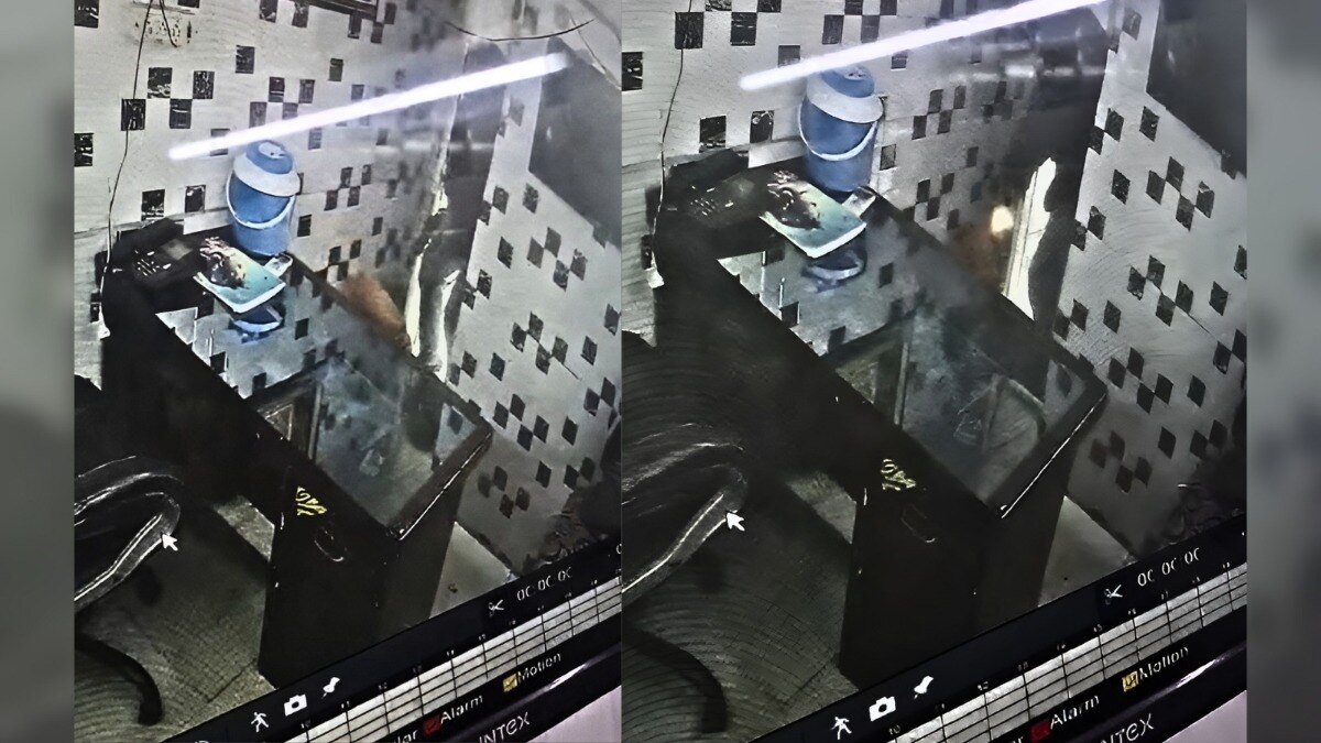 Live Shooting Video: नॉर्थ ईस्ट दिल्ली में अपराधी बेलगाम, वेलकम में फिर चली गोली, CCTV में कैद हुआ मर्डर Live Shooting Video: नॉर्थ ईस्ट दिल्ली में अपराधी बेलगाम, वेलकम में फिर चली गोली, CCTV में कैद हुआ मर्डर