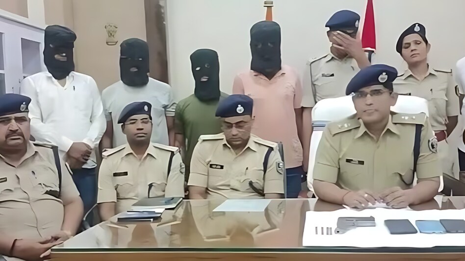 पिता के साथ मिलकर दी भाई की सुपारी, Supari Killer ने किया School Teacher की हत्या सनसनीखेज खुलासा पिता के साथ मिलकर दी भाई की सुपारी, Supari Killer ने किया School Teacher की हत्या सनसनीखेज खुलासा