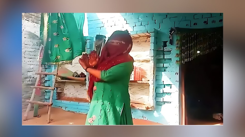 नेग में मिले नोट नहीं गिन पाया दूल्हा तो दुल्हन ने दरवाजे से लौटाई बारात! नेग में मिले नोट नहीं गिन पाया दूल्हा तो दुल्हन ने दरवाजे से लौटाई बारात!