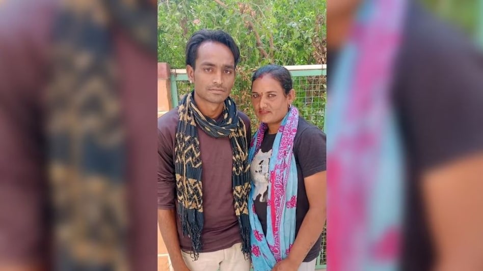 Instagram पर हुआ प्यार, 5 बच्चों और पति को छोड़कर BF के साथ गुजरात भागी इंस्टा क्वीन Instagram पर हुआ प्यार, 5 बच्चों और पति को छोड़ BF के साथ गुजरात भागी इंस्टा क्वीन