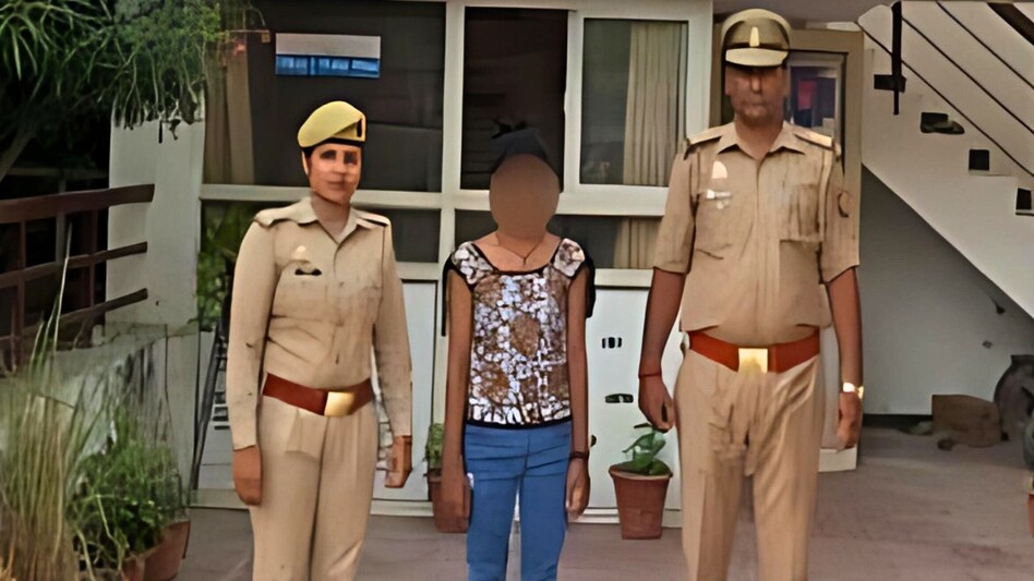 बॉयफ्रेंड को होटल में मिलने को बुलाया फिर बांधकर गर्लफ्रेंड ने की हैवानियत, हर कोई हैरान बॉयफ्रेंड को होटल में मिलने को बुलाया फिर बांधकर गर्लफ्रेंड ने की हैवानियत, हर कोई हैरान